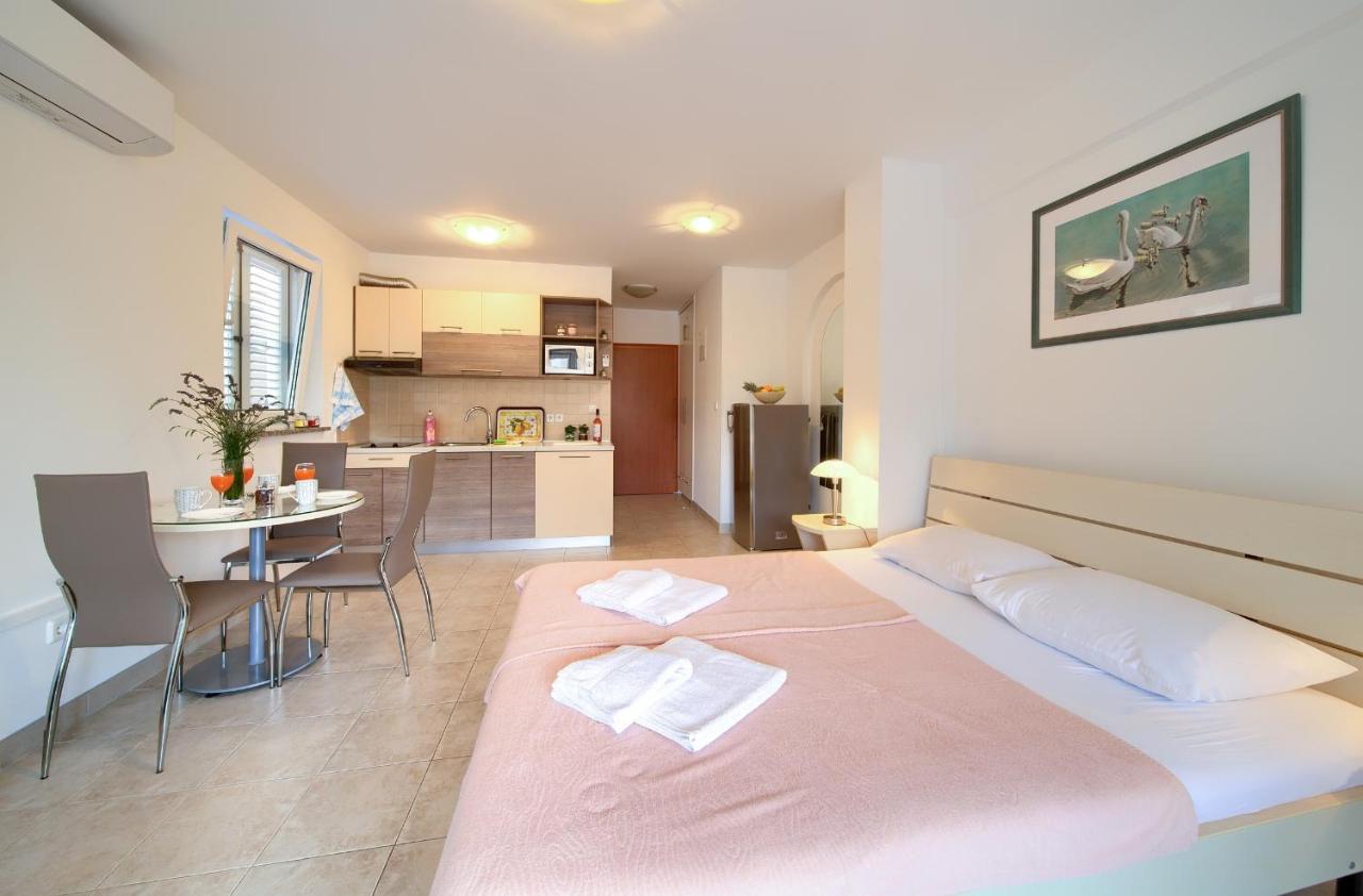 Apartments Ivica Krk Island Šilo Εξωτερικό φωτογραφία